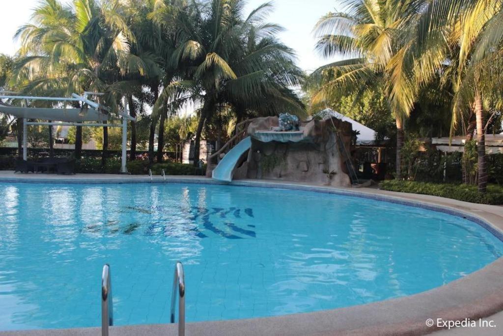 אולונגפו Moonbay Marina The Villas מראה חיצוני תמונה