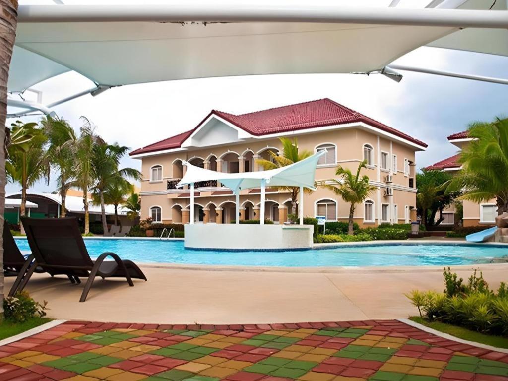 אולונגפו Moonbay Marina The Villas מראה חיצוני תמונה