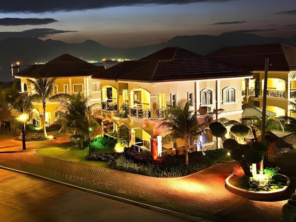 אולונגפו Moonbay Marina The Villas מראה חיצוני תמונה