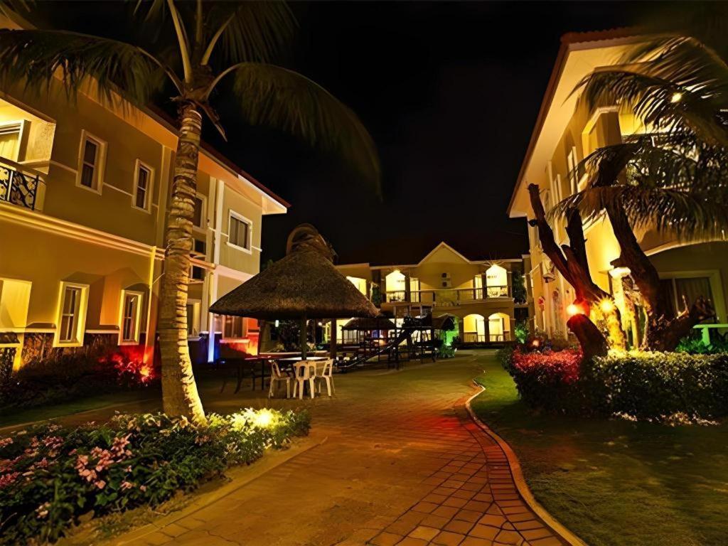 אולונגפו Moonbay Marina The Villas מראה חיצוני תמונה